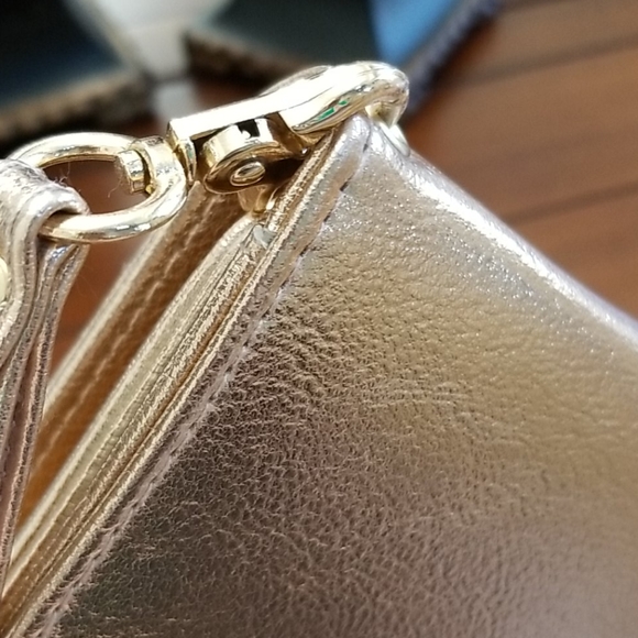 ⭐ RAMPAGE ROSE GOLD WALLET - Picture 4 of 9